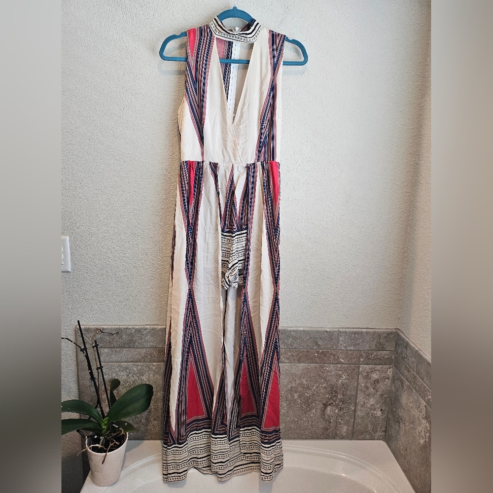 Sleeveless Romper  shorts w/ choker neck and duster skirt. Jrs. Extra L